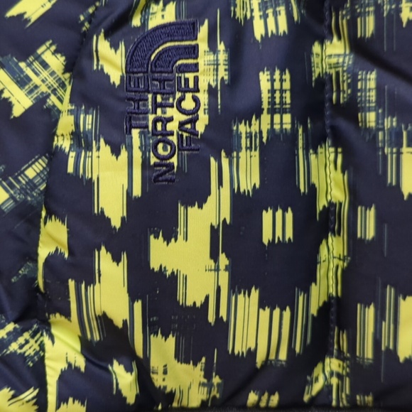 He North Face vest women's size Small - Picture 2 of 5